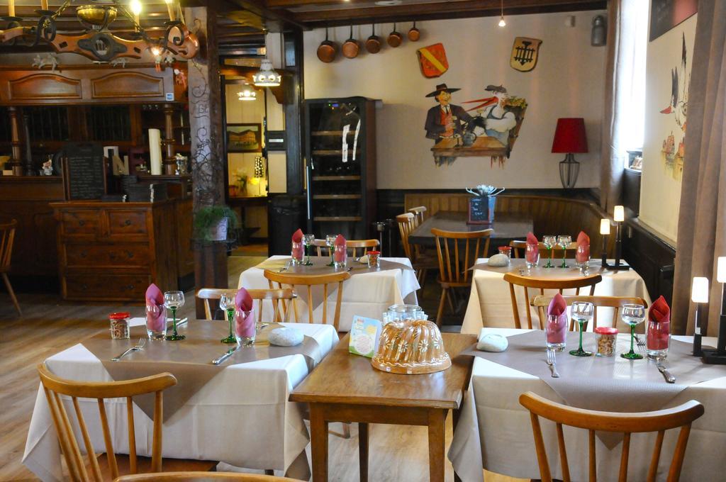 A La Maison Rouge Hotel & Restaurant Барр Экстерьер фото